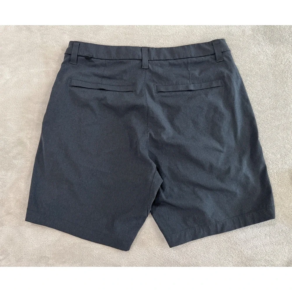 Lululemon Commission Shorts Mens 30 Charcoal Grey Grid Stretch Golf Casual 8in